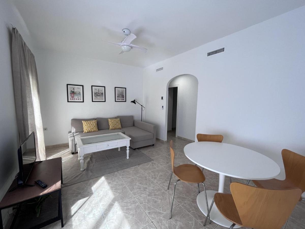 Seaty Center By Gms Apartamentos Fuengirola Kültér fotó